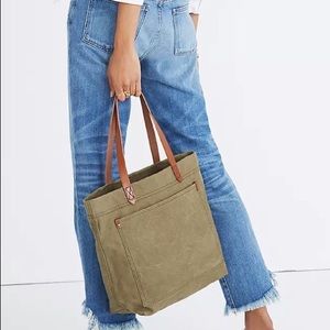 Madewell Medium Canvas Transport Tote In Surplus